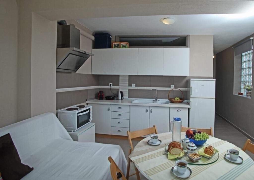See To Sea Apartments Paralia Dionisiou Exterior foto