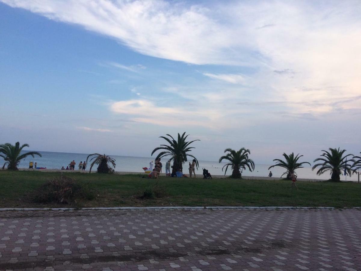 See To Sea Apartments Paralia Dionisiou Exterior foto