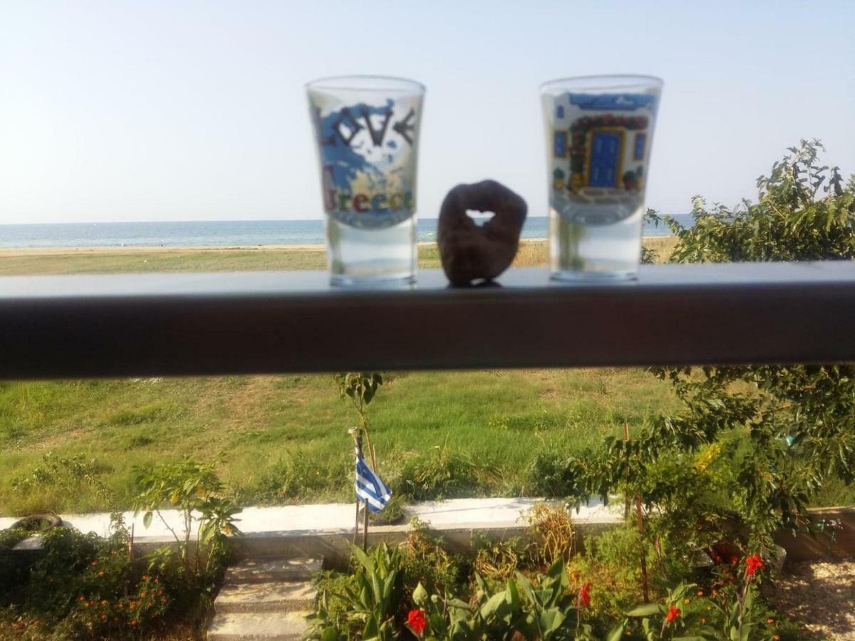 See To Sea Apartments Paralia Dionisiou Exterior foto