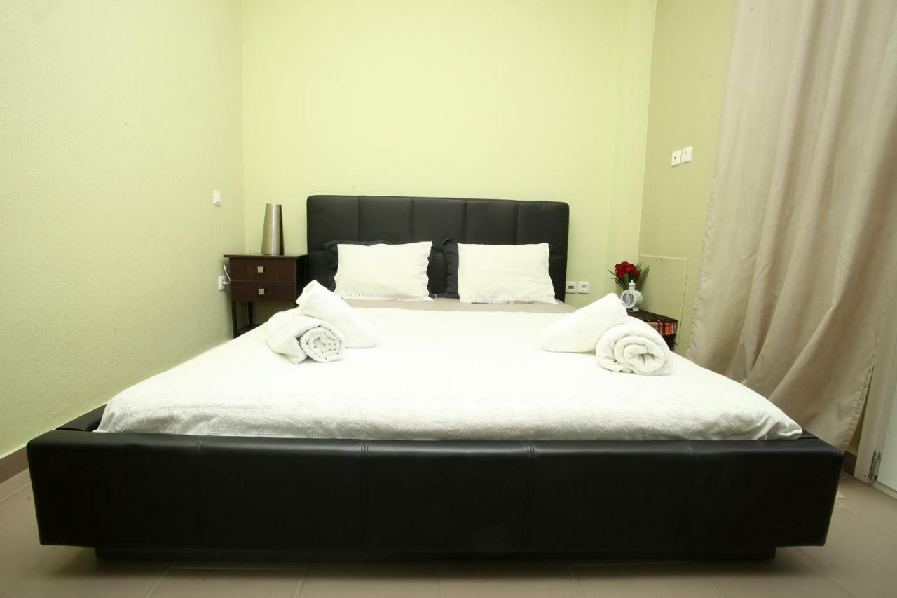 See To Sea Apartments Paralia Dionisiou Exterior foto